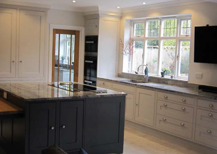Shaker In-framed kitchen