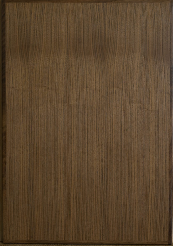 Slab door with timber edge - Walnut - Natural